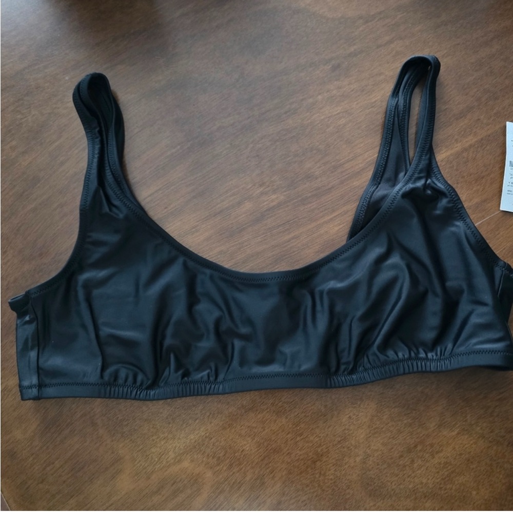 NWT J. Crew Heritage Scoop Neck Bikini Top
Black